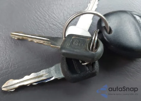 1999 Chevrolet Suburban K1500 from USA, damaged, VIN 1GNFK16RXXJ438326